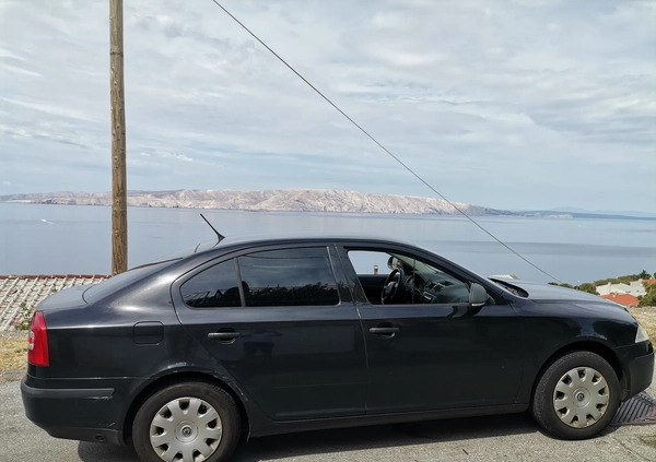 Skoda Octavia cena 13900 przebieg: 329500, rok produkcji 2012 z Gdynia małe 79
